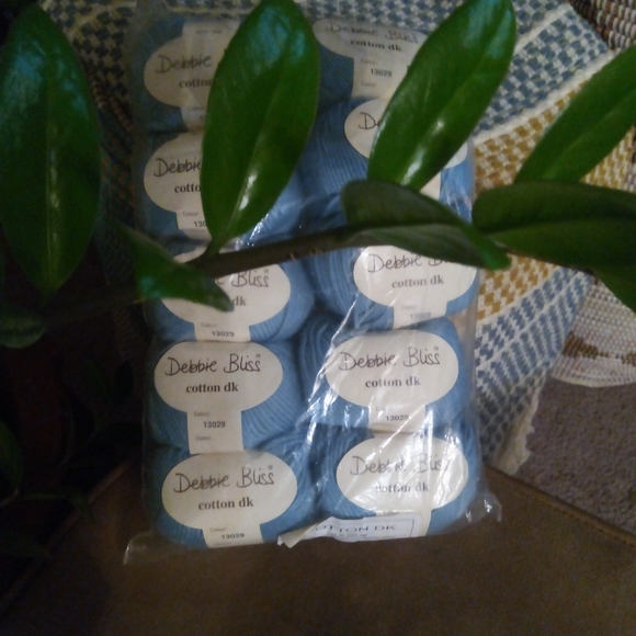 Lot of 5 Skeins of Debbie Bliss Cotton DK Yarn in Blue - Picture 9 of 10